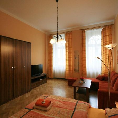 Apartment No. 19 Jaltska 3 Карлови Вари Екстериор снимка
