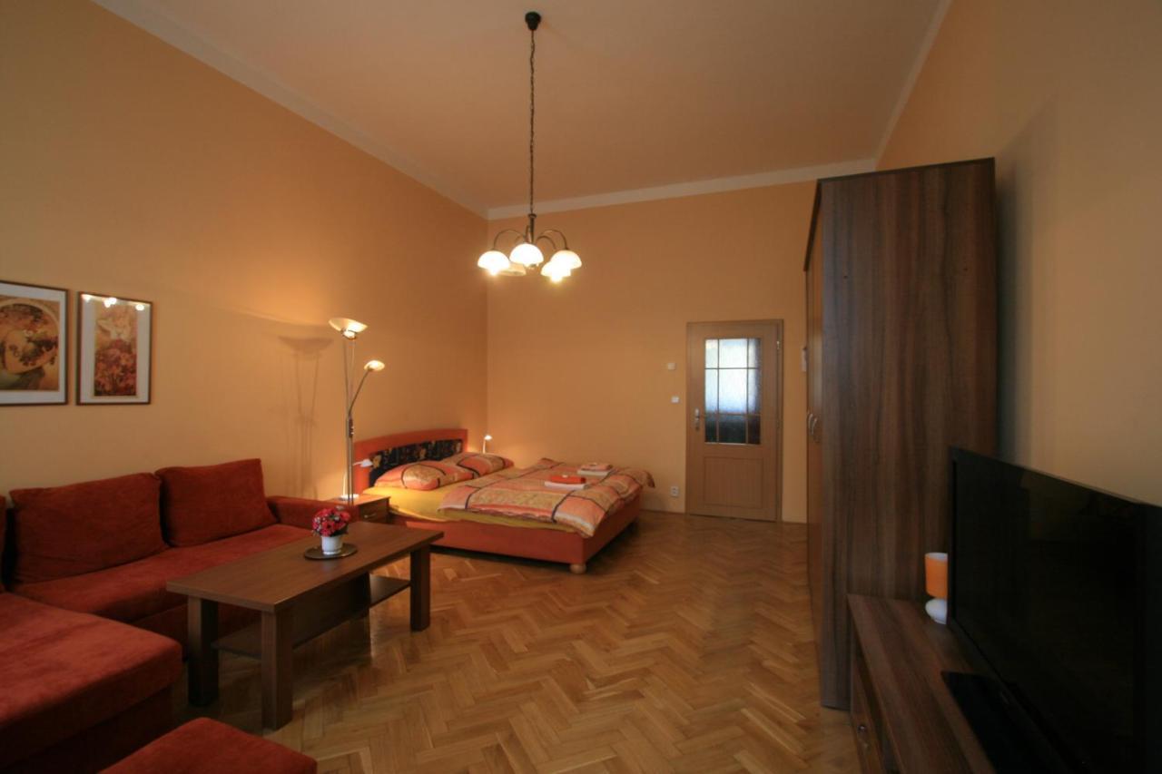 Apartment No. 19 Jaltska 3 Карлови Вари Екстериор снимка